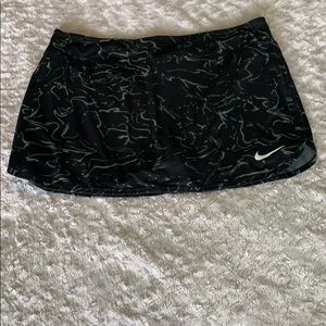 Black pattered tennis or running skirt